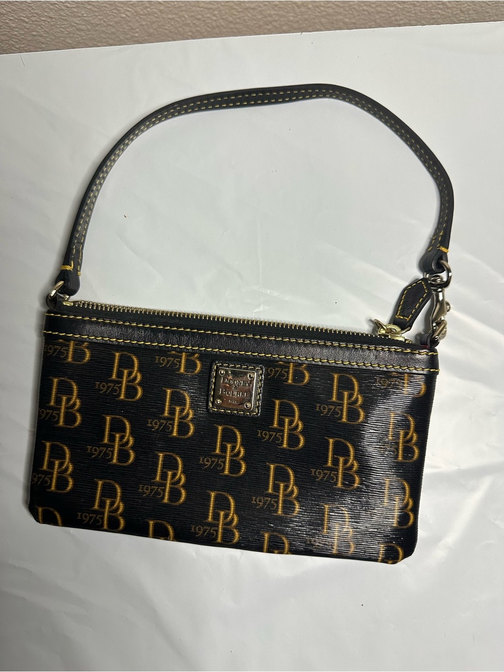 Dooney & Bourke Monogram Large Slim Wristlet - Black & Gold (EUC)